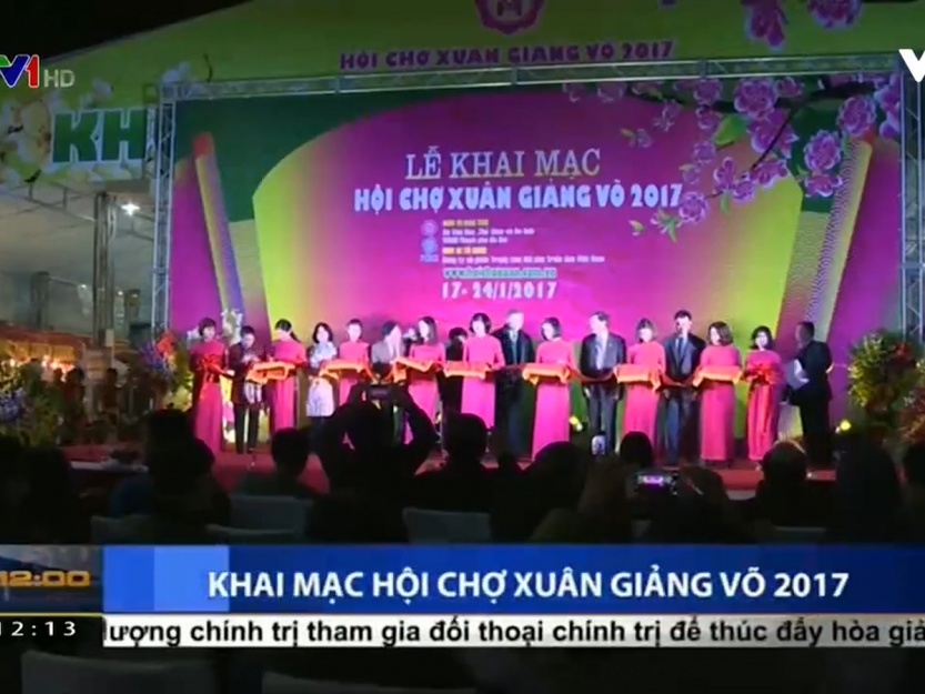 Tin khai mạc hội chợ Xuân Giảng Võ 2017 - VTV1